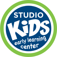 studio kids learning center logo